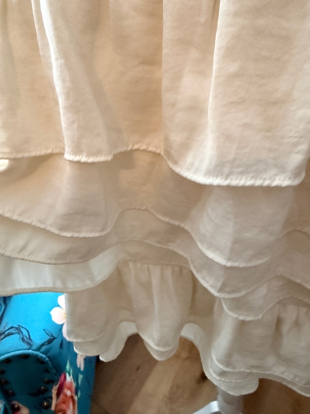 Who What Wear Layered Ruffle Tank Top - Picture 4 of 7